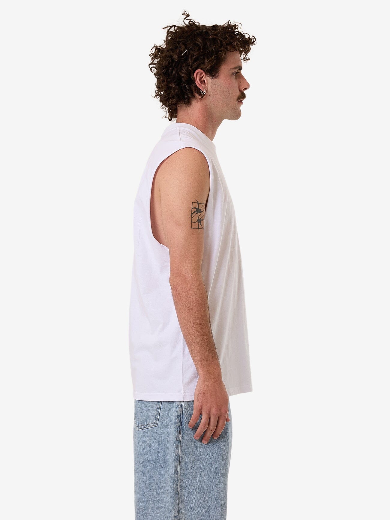 Deluxe Merch Fit Muscle Tee - White XS