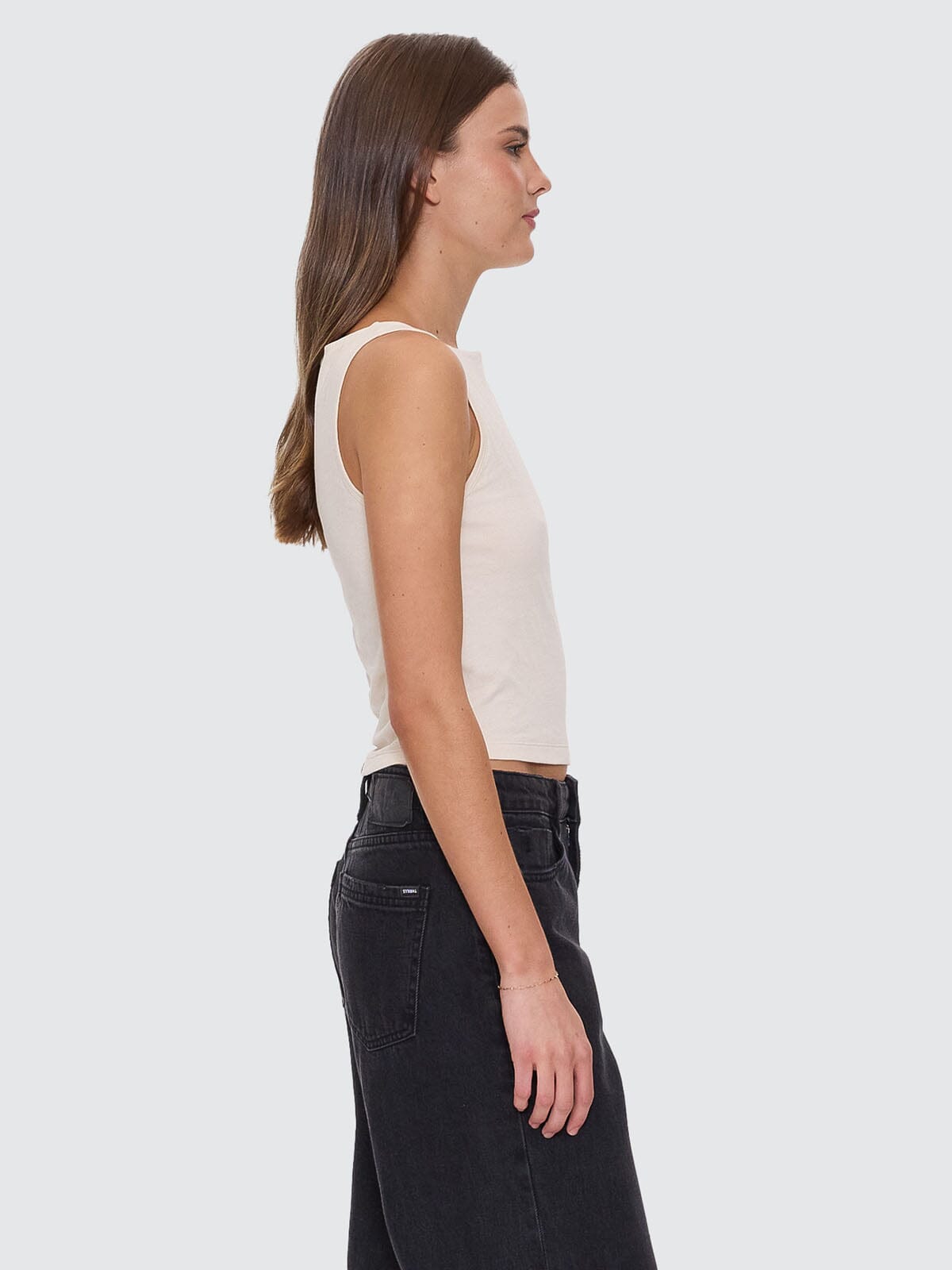 Bounty Tank - Heritage White 4