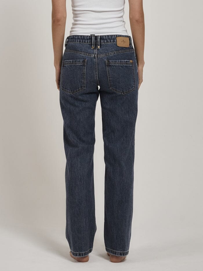 Saskia Low Rise Straight Jean - Worn In Blue