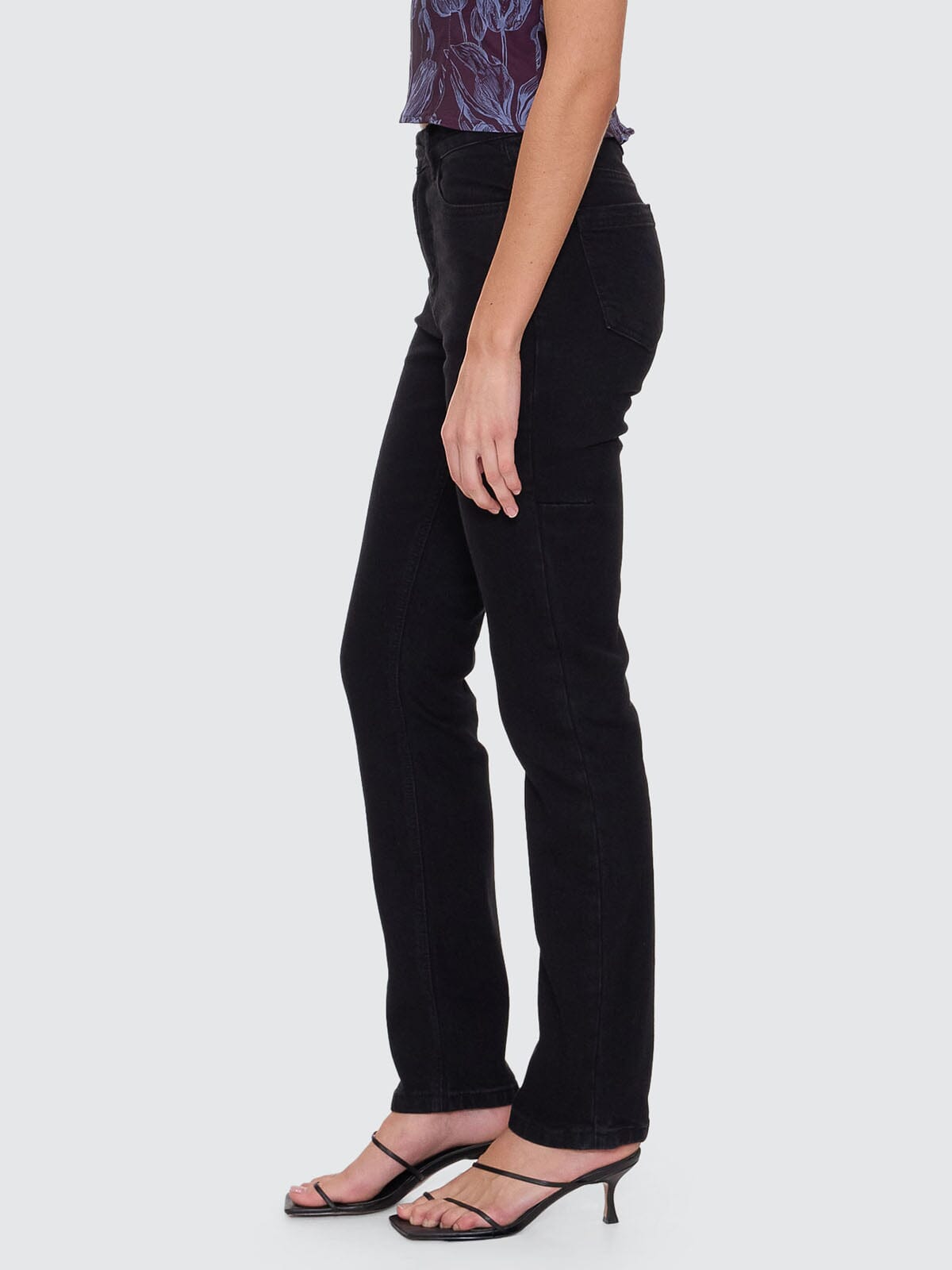 Nicole High Rise Stretch Straight Jean - Black Rinse 4