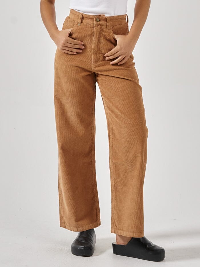 tobacco corduroy pants Chinos with Corduroy Summer Outfits (28 ideas & outfits) leg silhouette that works from coffee runs to campfires Arc Pants - Tobacco 
