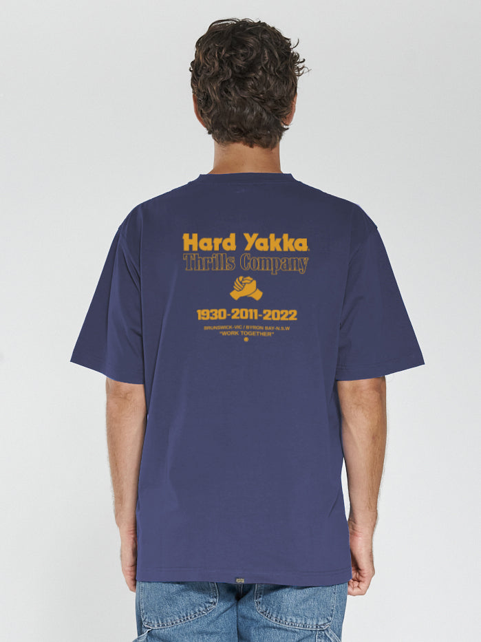 Hard Yakka x Thrills Beginning To Present Oversize Fit Tee - Yakka Blue