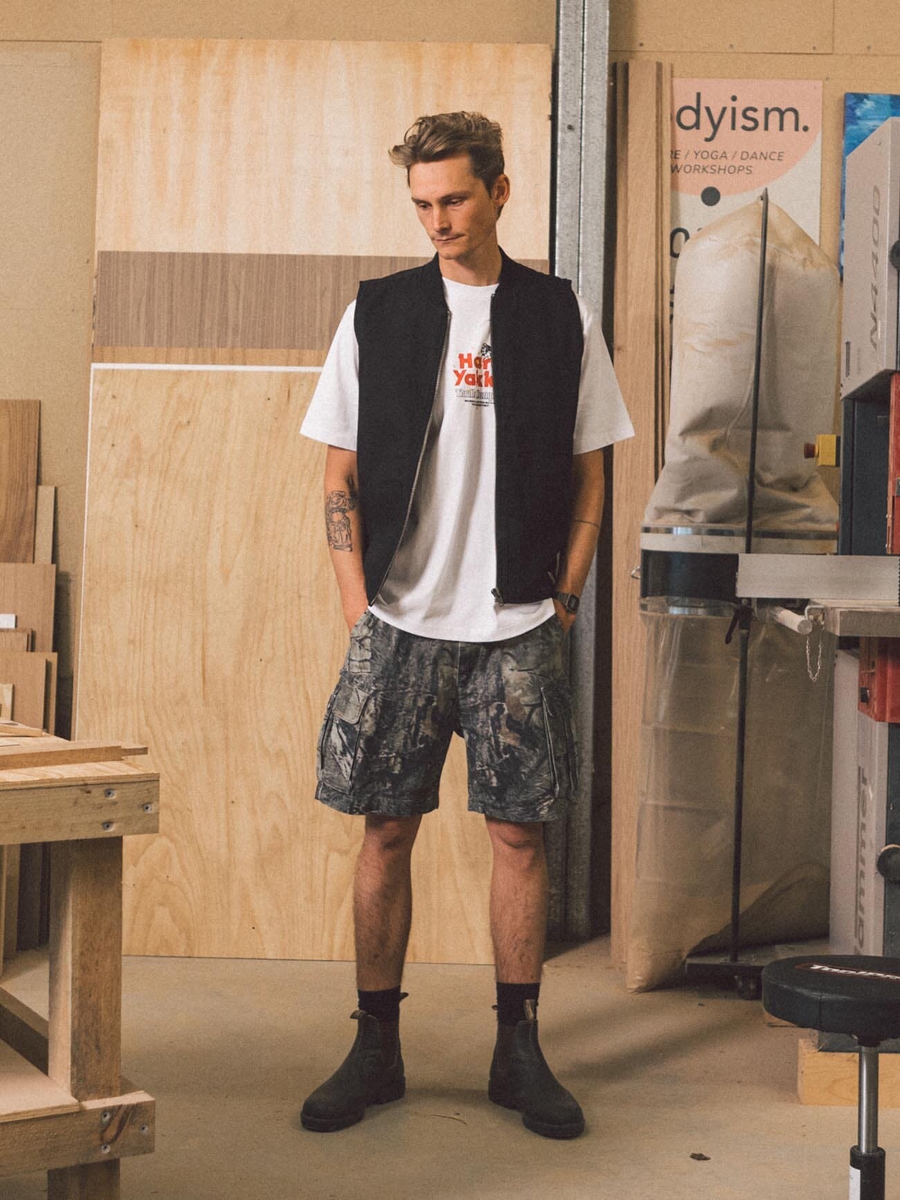 Hard yakka cargo store shorts