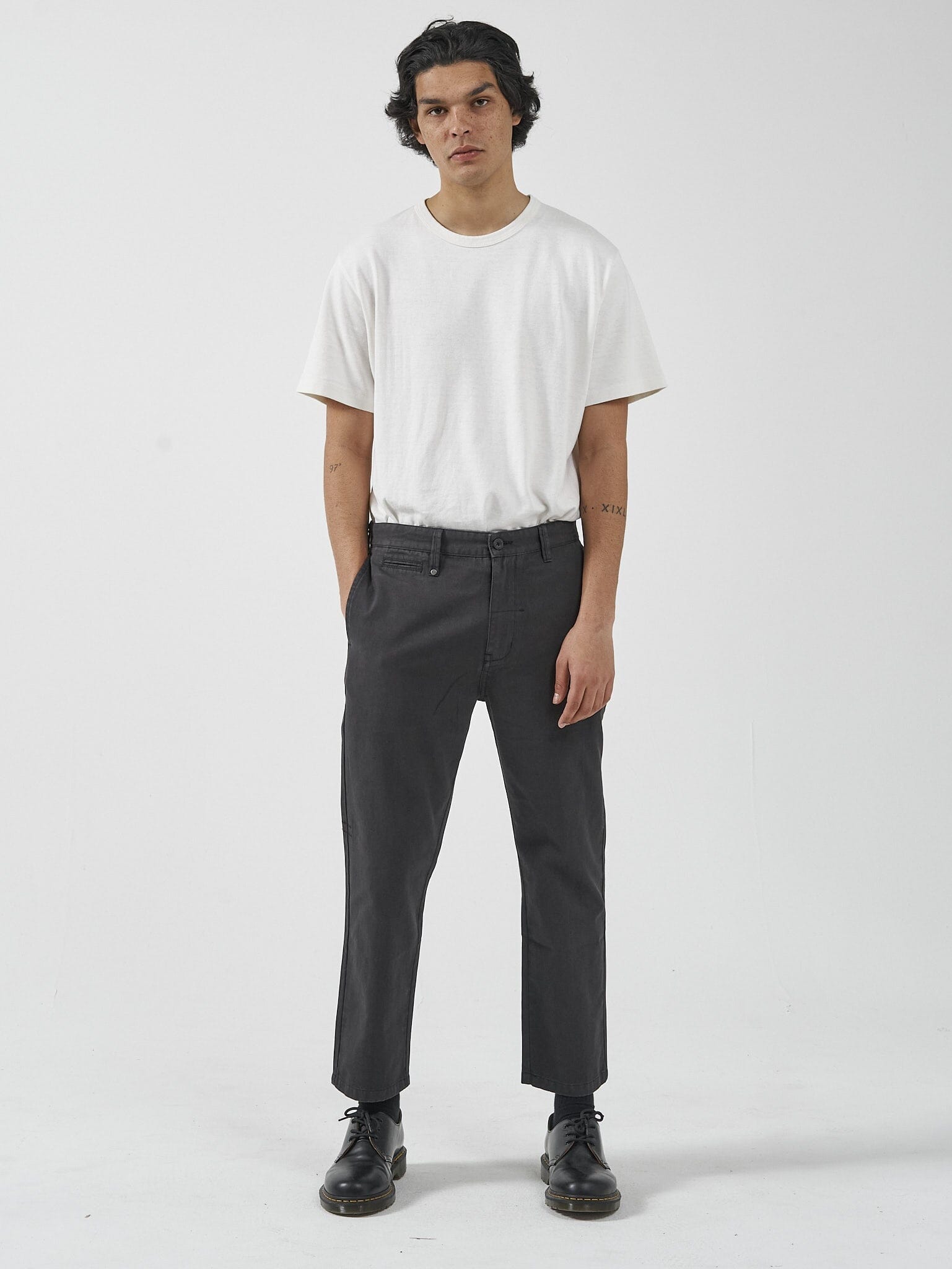 Minimal Thrills Work Chopped Chino - Washed Black