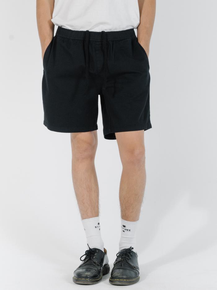 Minimal Thrills Work Volley - Black