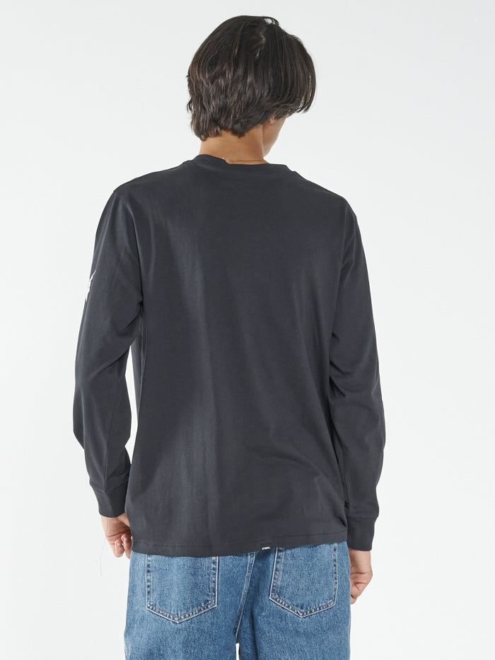 Chaos Skull Merch Fit Long Sleeve Tee - Washed Black