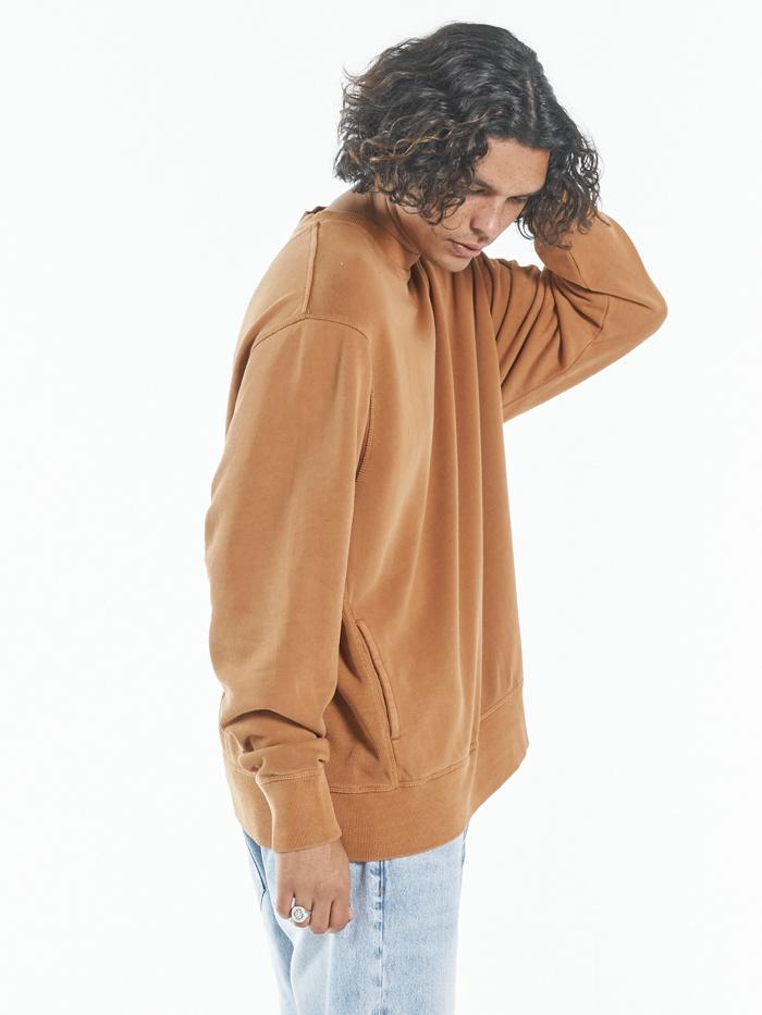 Minimal Thrills Oversize Crew - Spice Brown