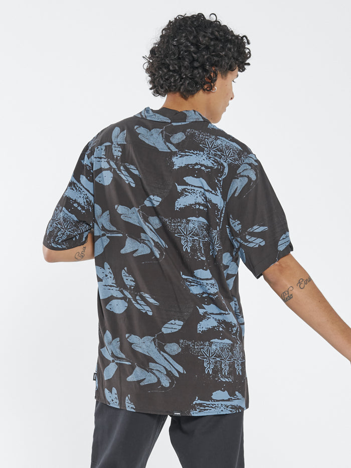 Collective Experience Bowling Shirt - Black