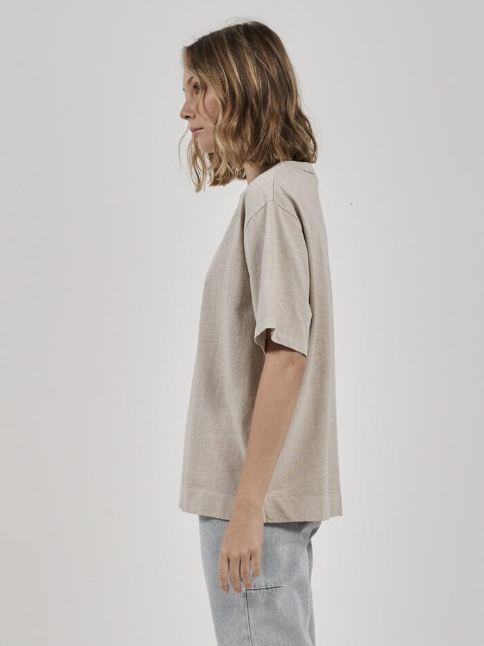 Speed Wings Box Fit Tee - Pavement