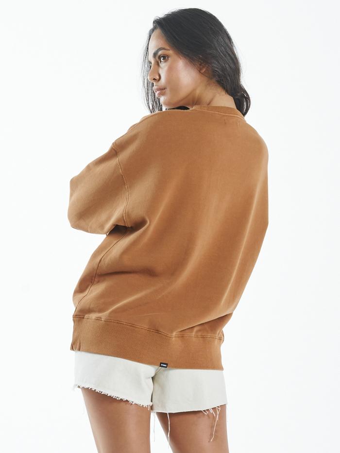 Minimal Thrills Slouch Crew - Spice Brown