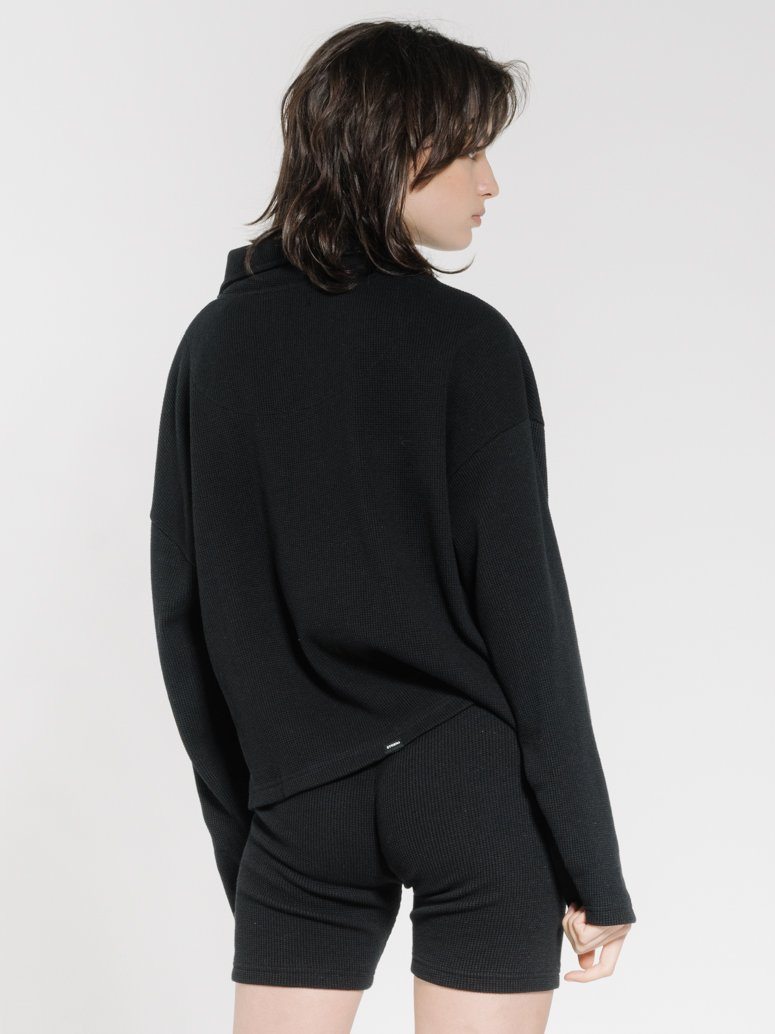 Hiatus 3/4 Zip Pullover - Black