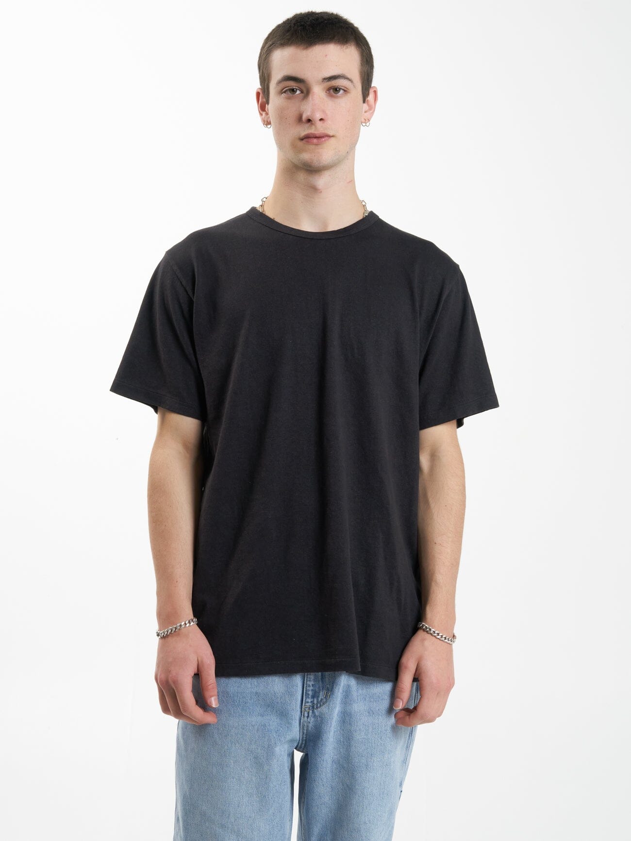 Hemp Thrills Embro Merch Fit Tee - Black