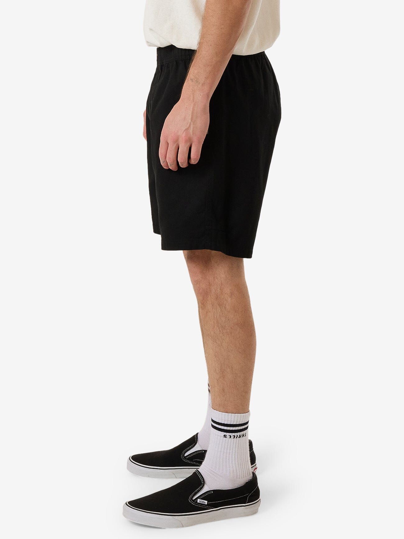 Minimal Thrills Work Volley - Black