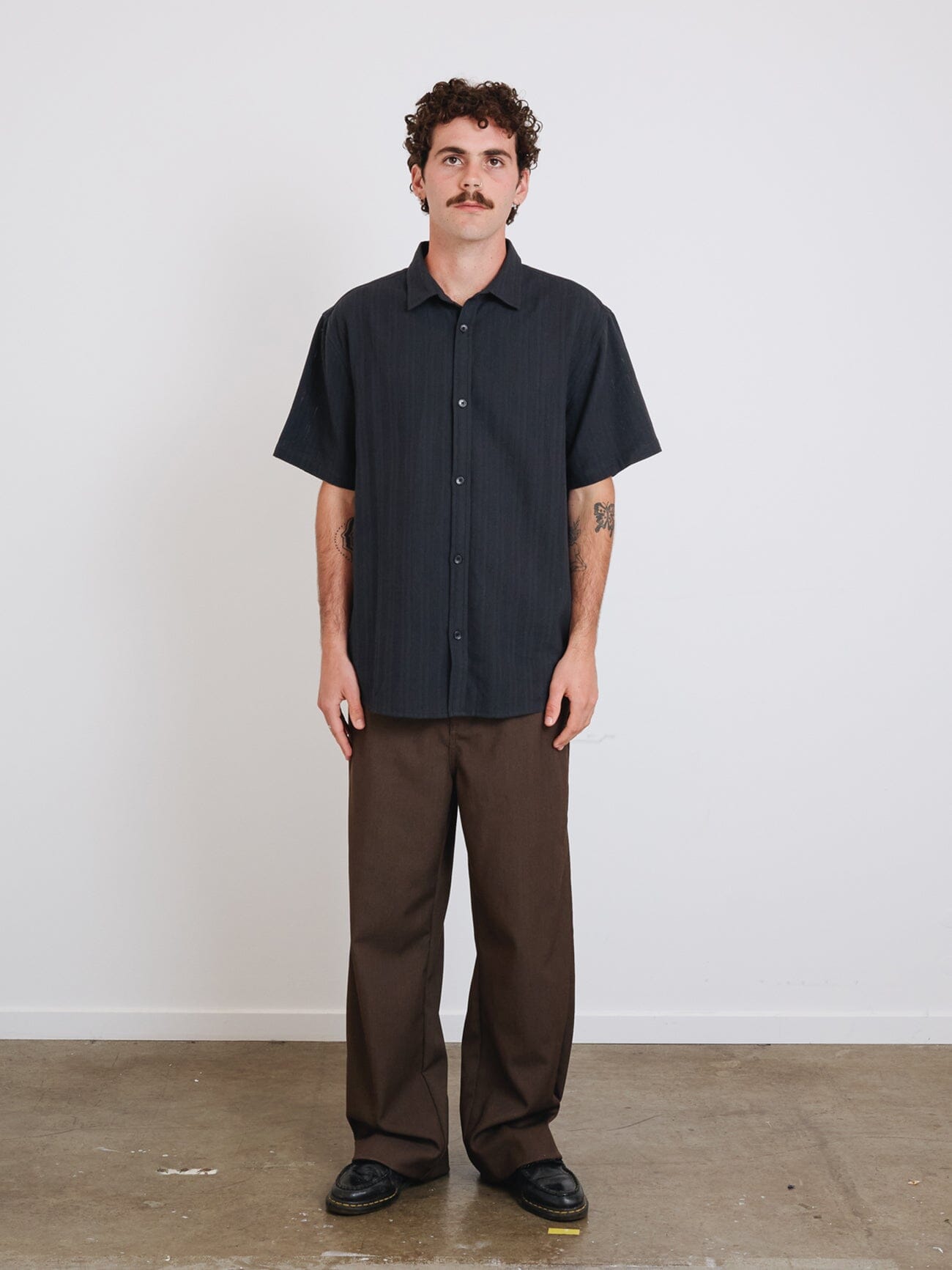 Unhinged Short Sleeve Shirt - Washed Black