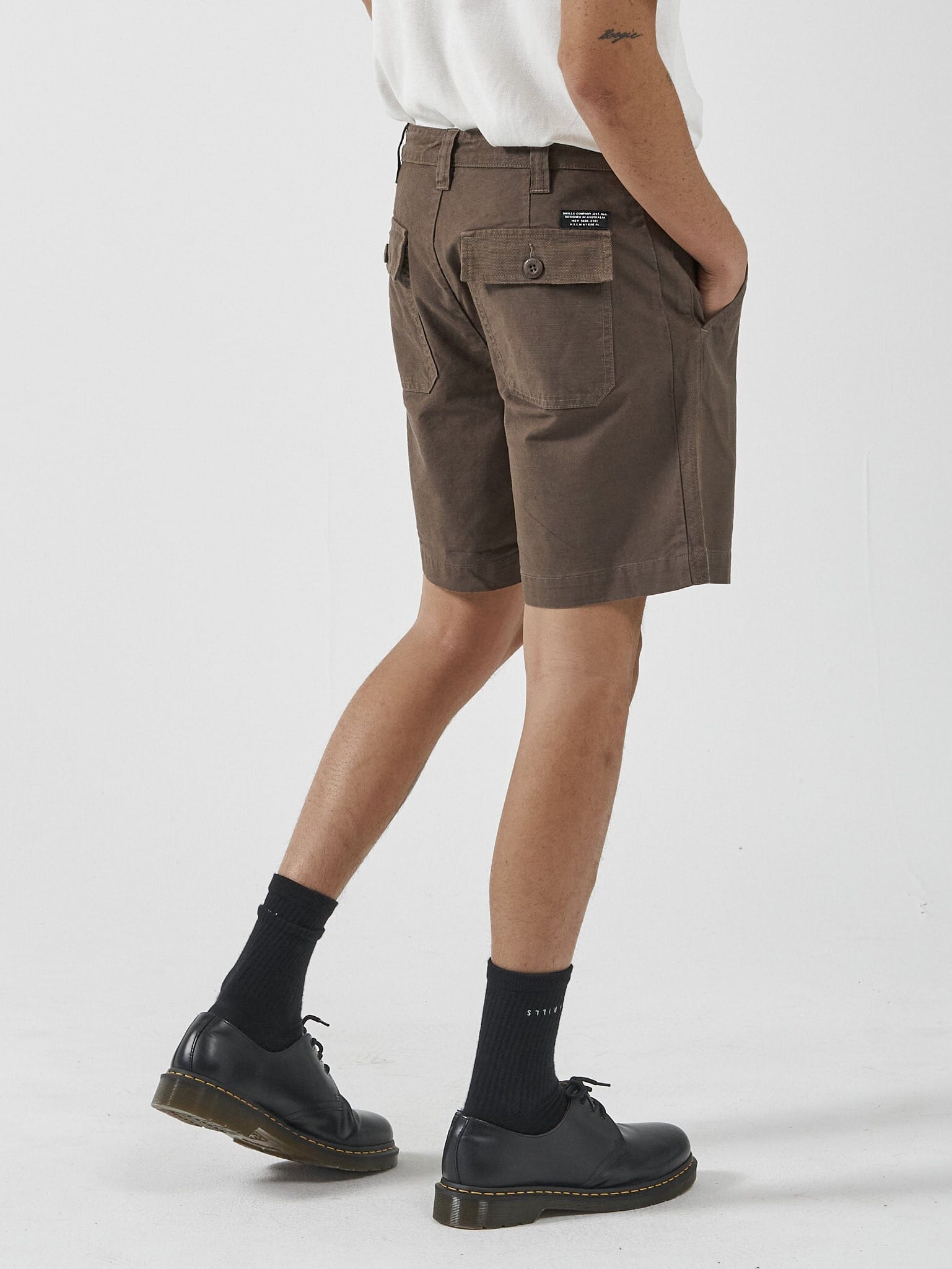 Century Short - Canteen