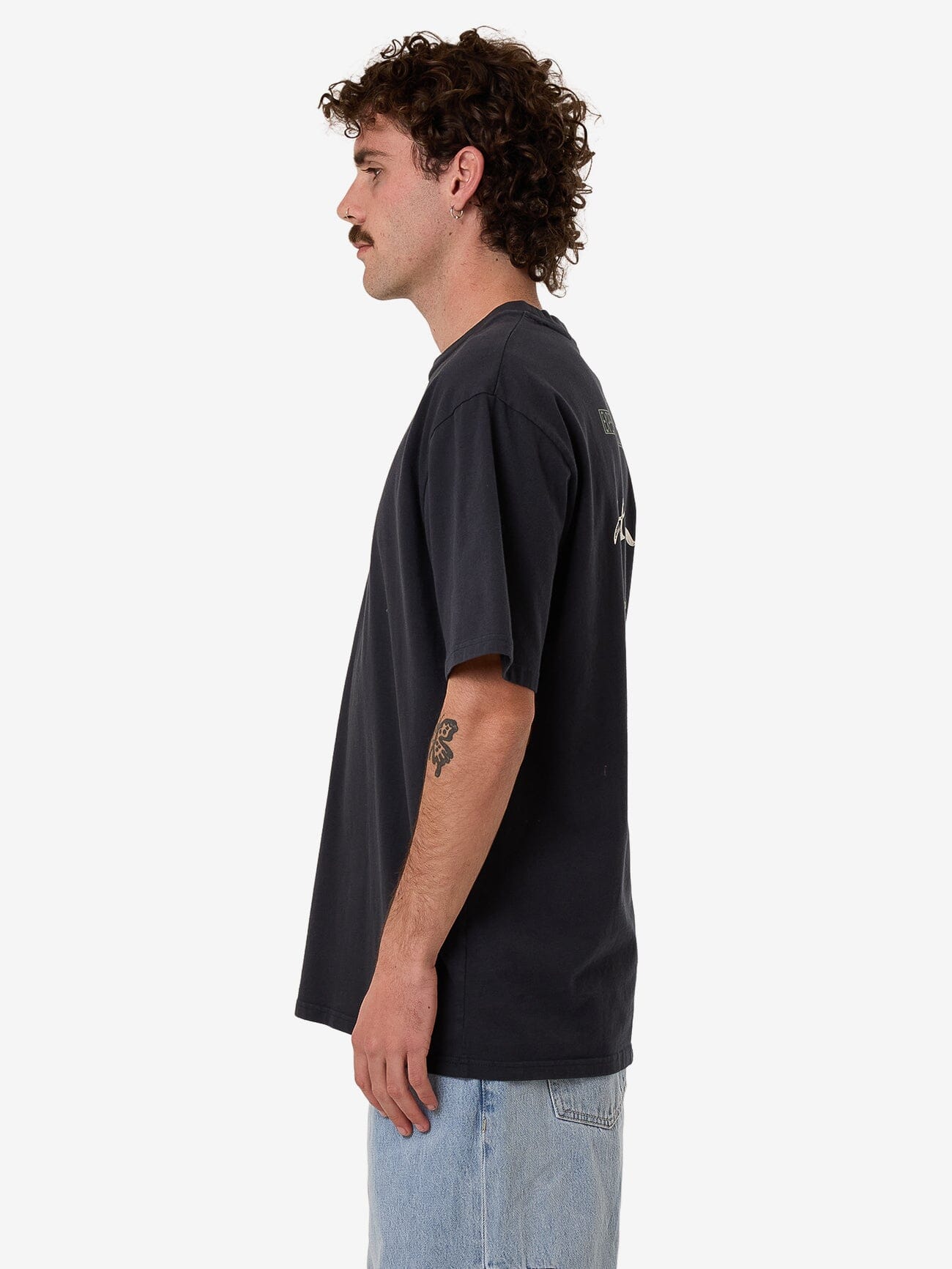 Searchers Oversize Fit Tee - Twilight Black XS