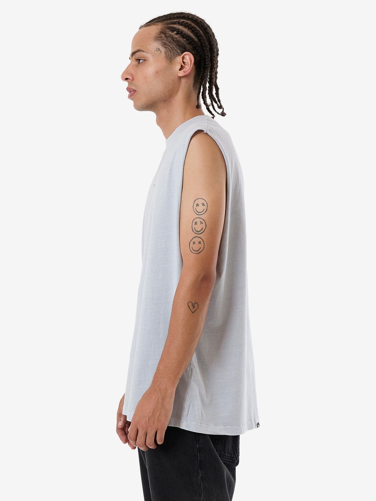 Minimal Thrills Merch Fit Muscle Tee - Iceberg