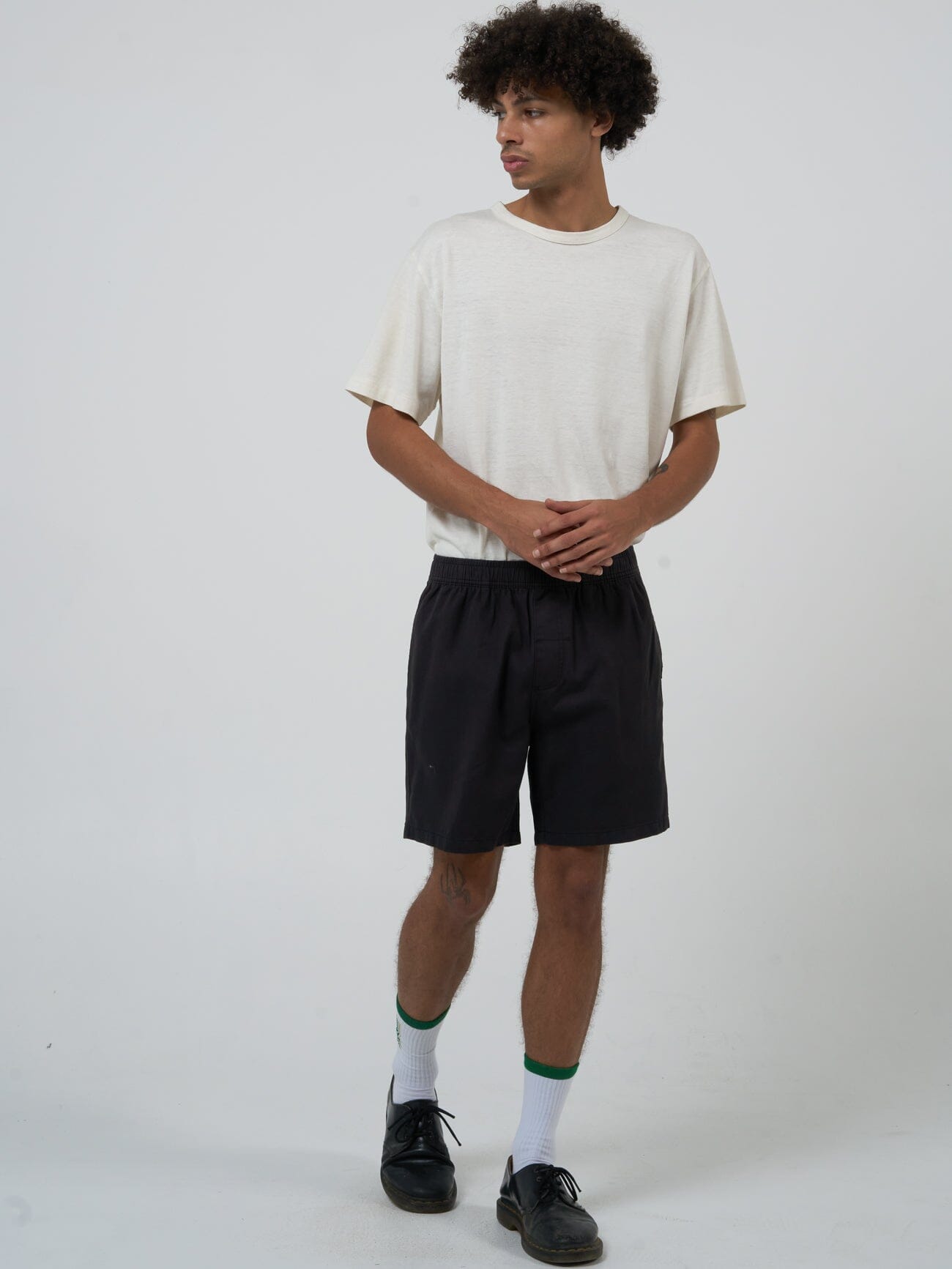 Minimal Thrills Work Volley - Merch Black