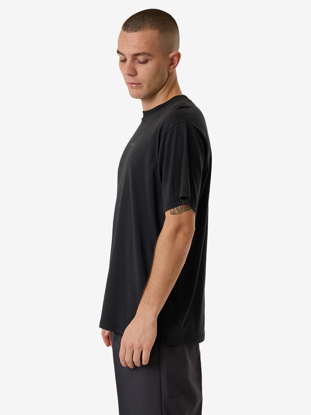 Minimal Thrills Merch Fit Tee - Faded Black XS