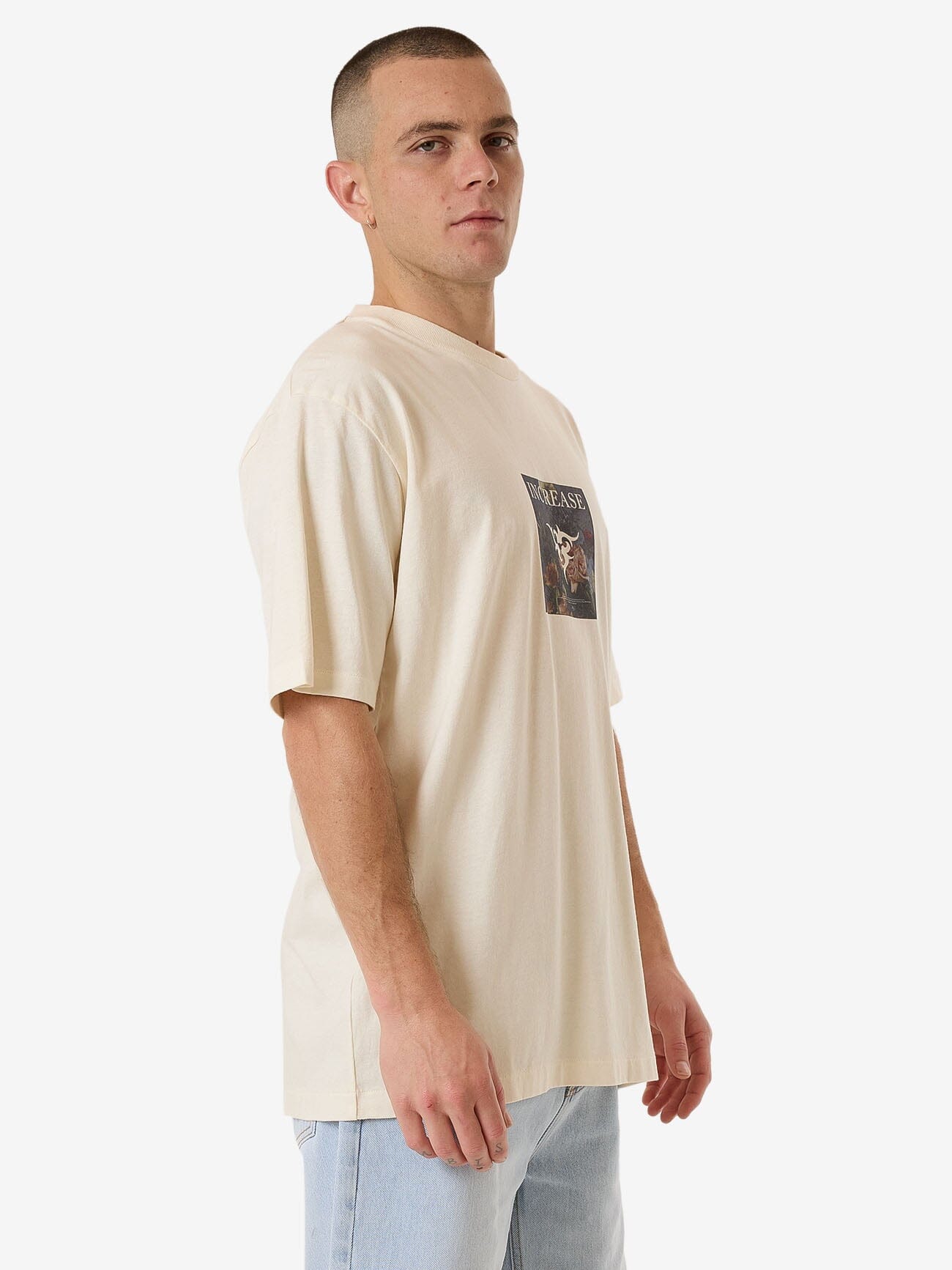 Beauty In Darkness Oversize Fit Tee - Dirty White XS