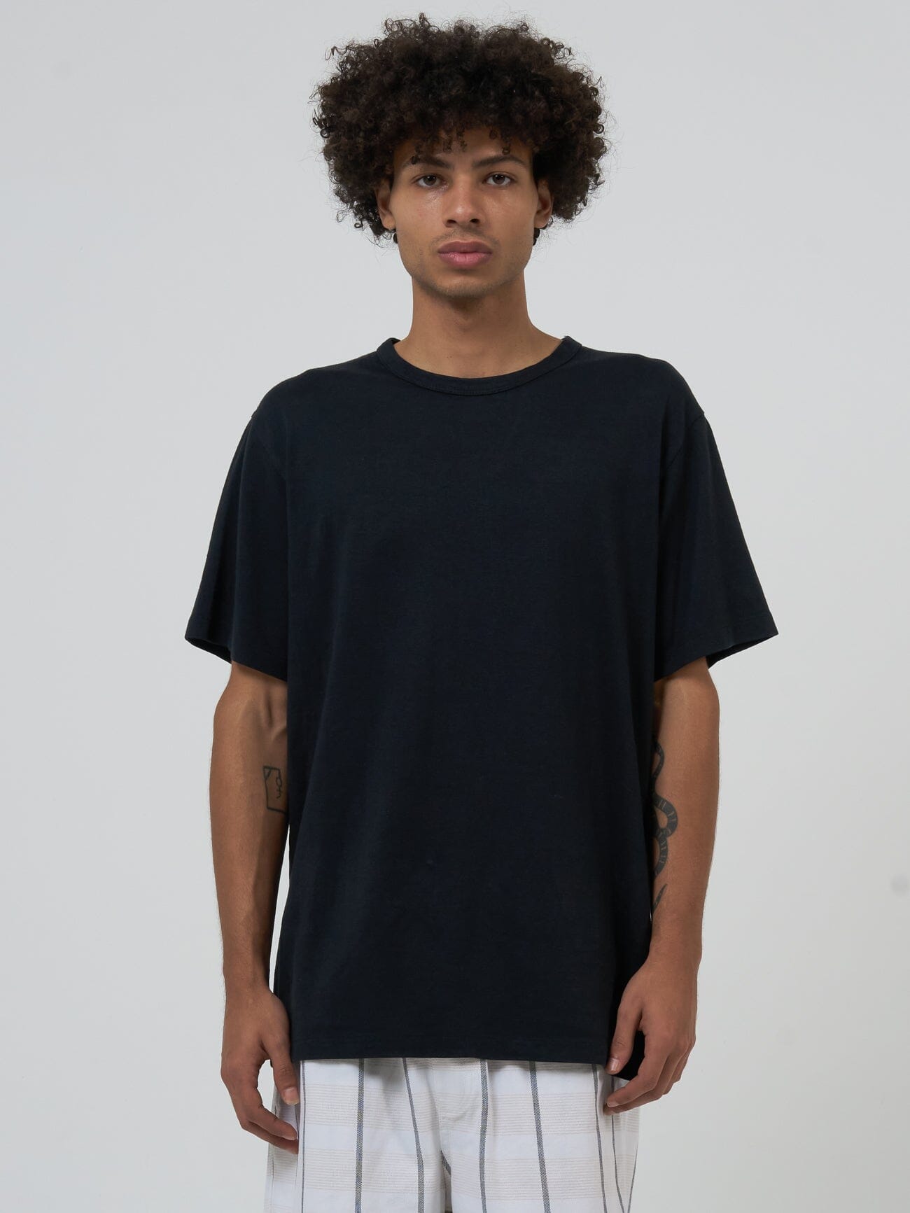 Hemp Thrills Embro Lightweight Merch Fit Tee - Black