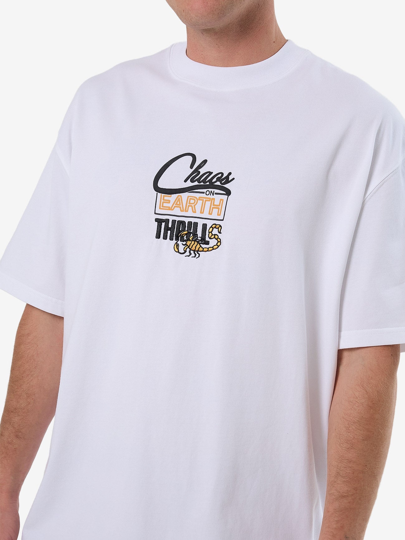 This Stings Box Fit Oversize Tee - White XS