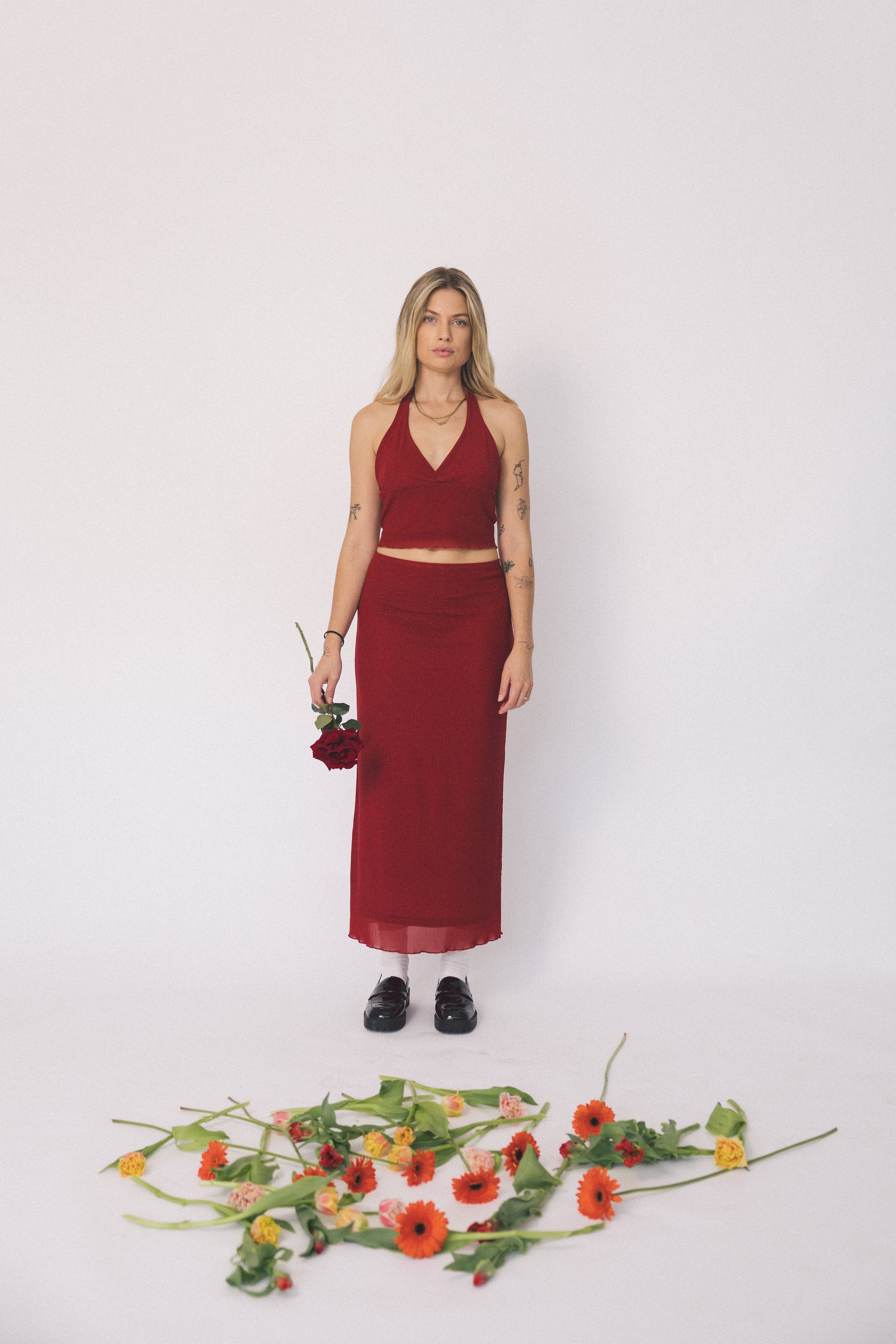 Levitation Mesh Skirt - Red Dahlia