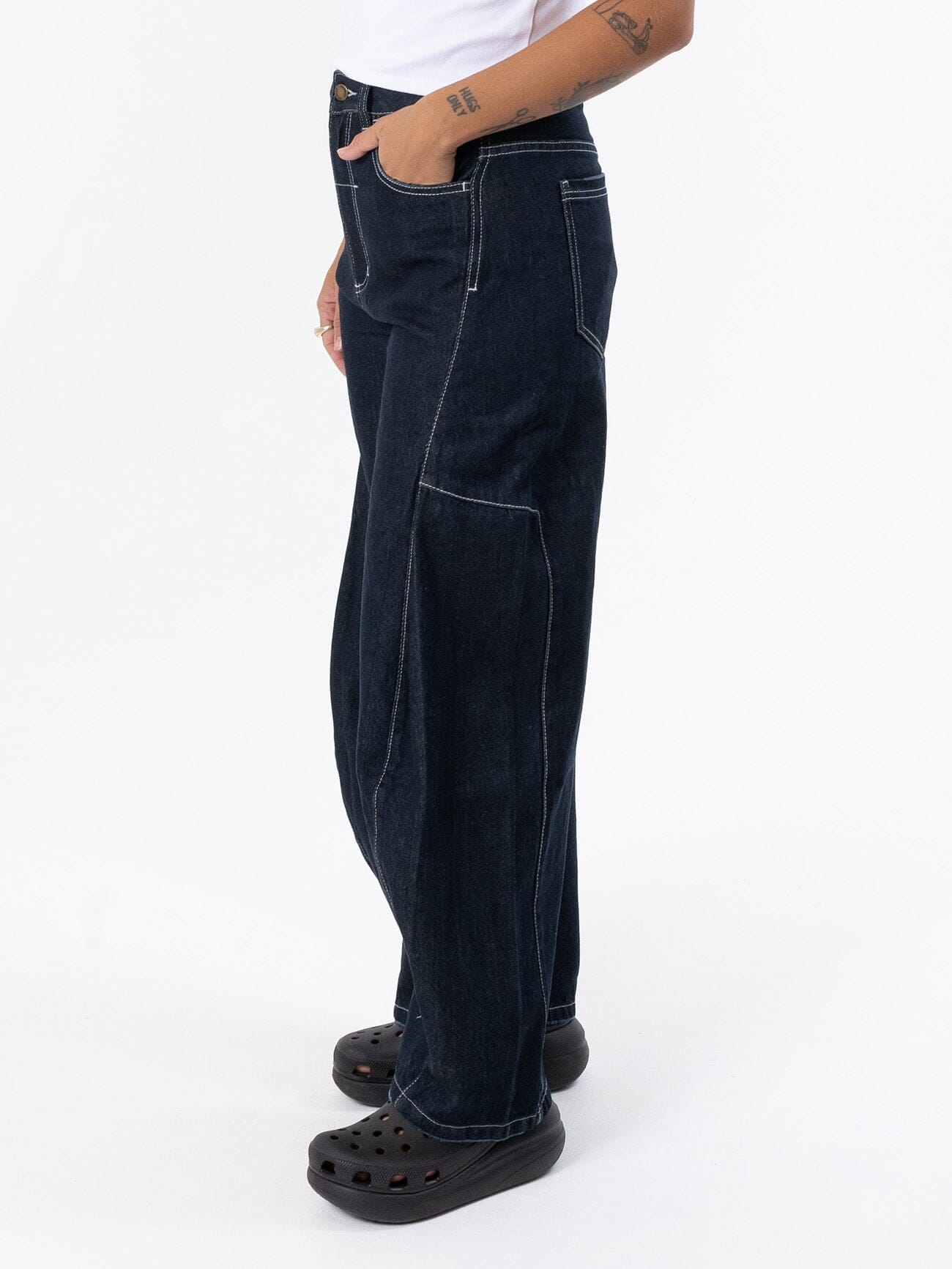 【YOURNUS】Blue Black Domingo Wide Denim Dojo in Blue Black Santiago | 7 For All Mankind