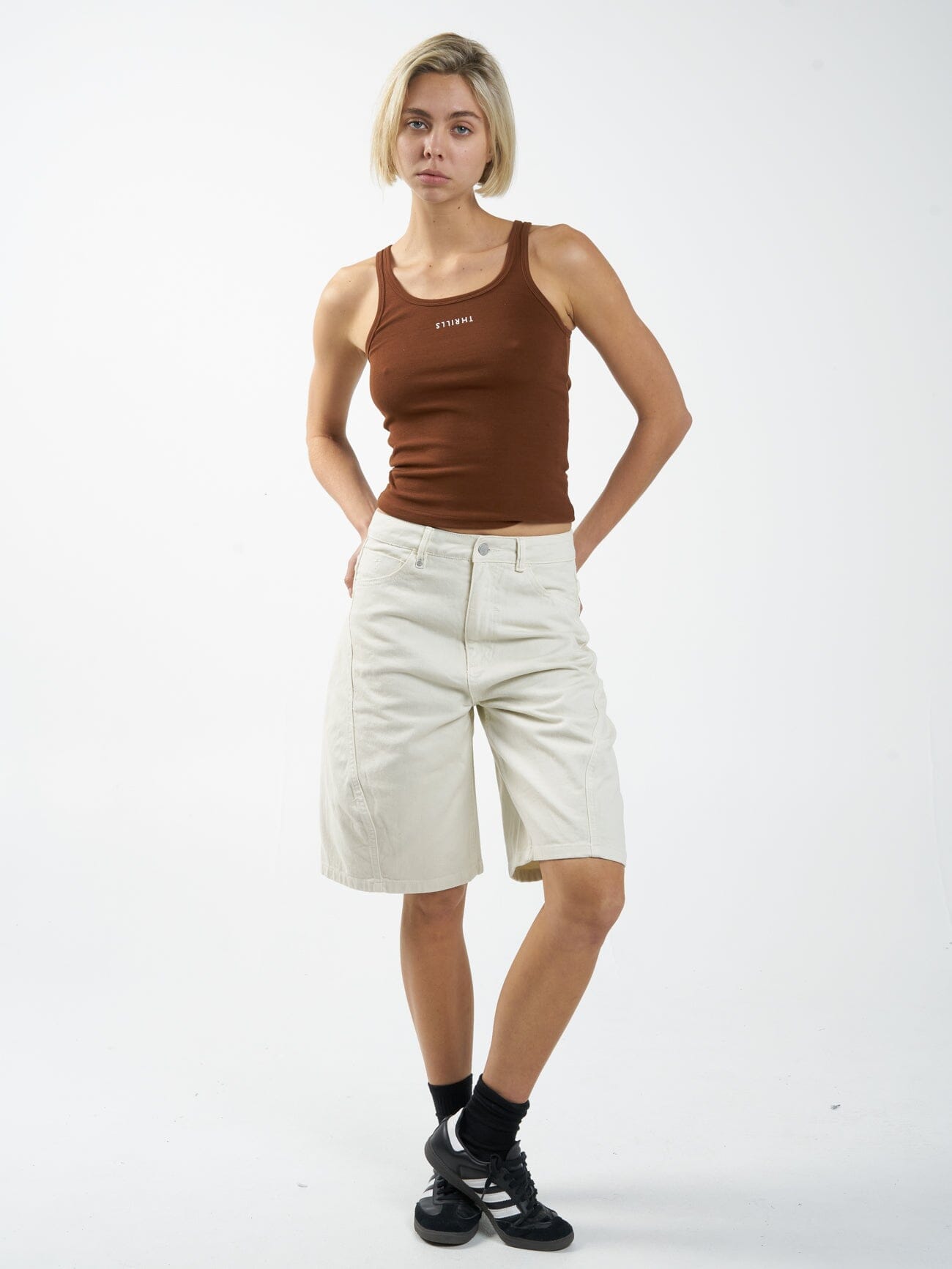 Minimal Thrills Scoop Tank - Chestnut