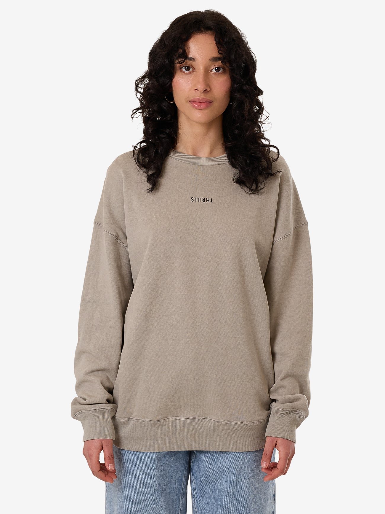 Minimal Thrills Slouch Crew - String 4