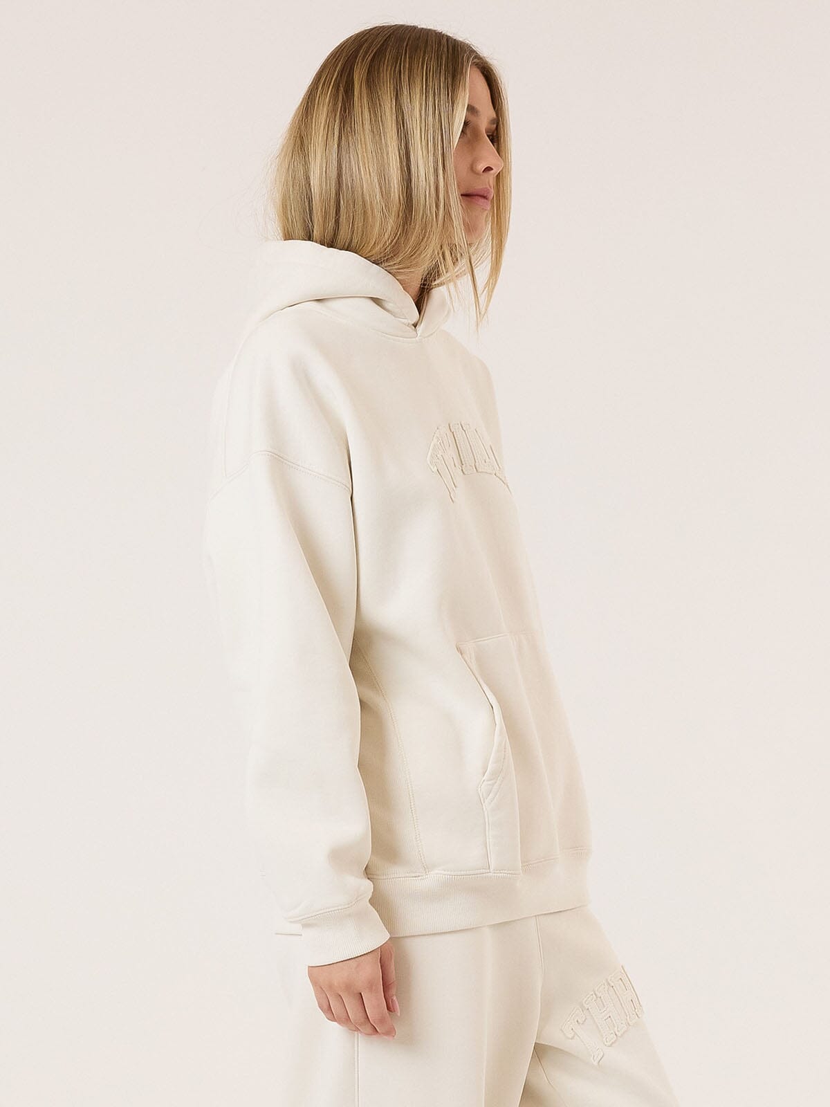 Home Advantage Cocoon Panel Hood - Tofu 4