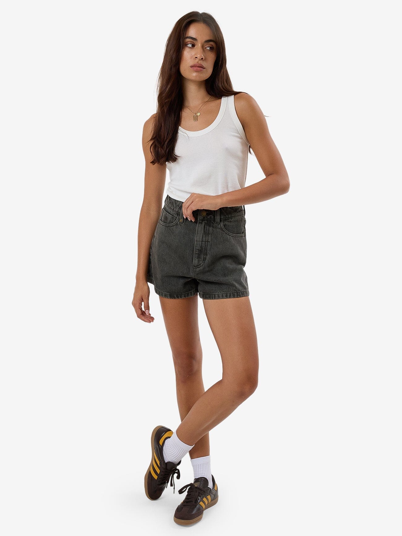 Erica Short - Light Canteen-Black 4