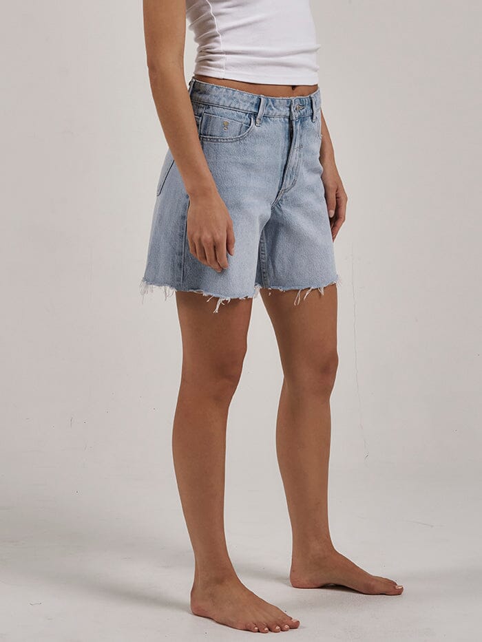 Billie Low Short - Ash Blue