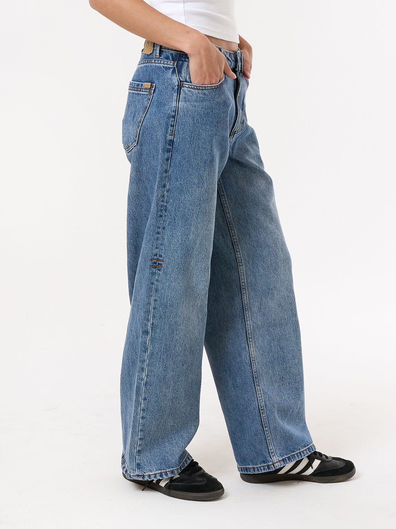 Billie Low Baggie Jean - Weathered Blue