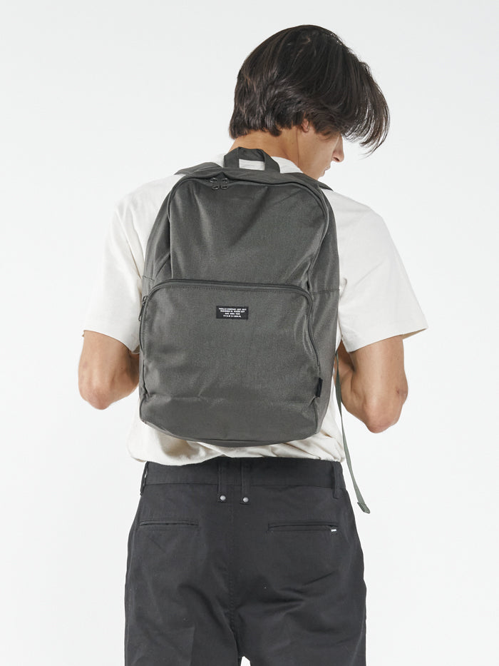 Century Day Pack - Oil Green