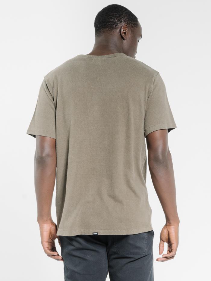 Endless Merch Fit Pocket Tee - Military Green