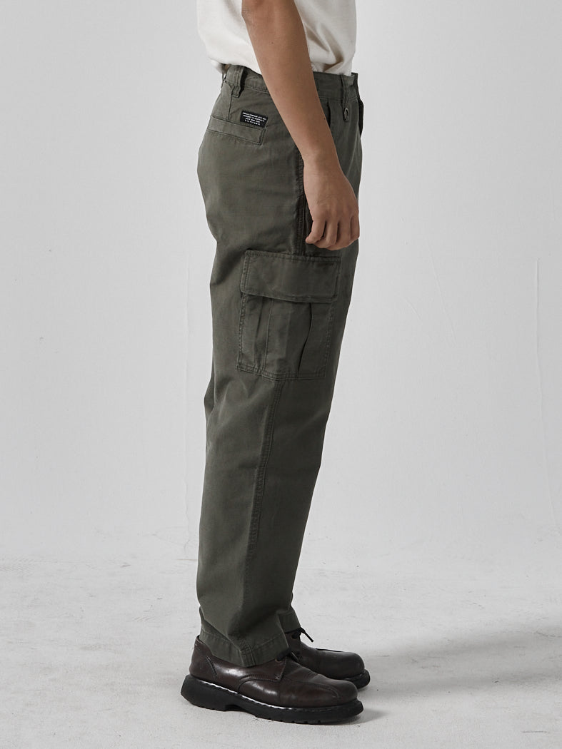 Green army cargo on sale pants