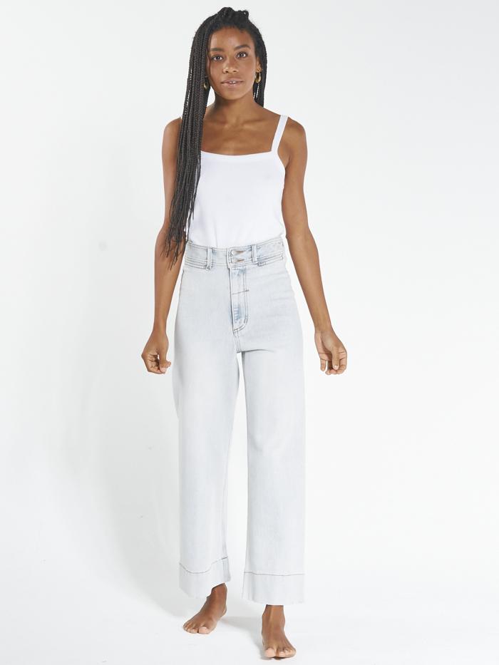 Belle Stretch Jean - Light Blue Fade