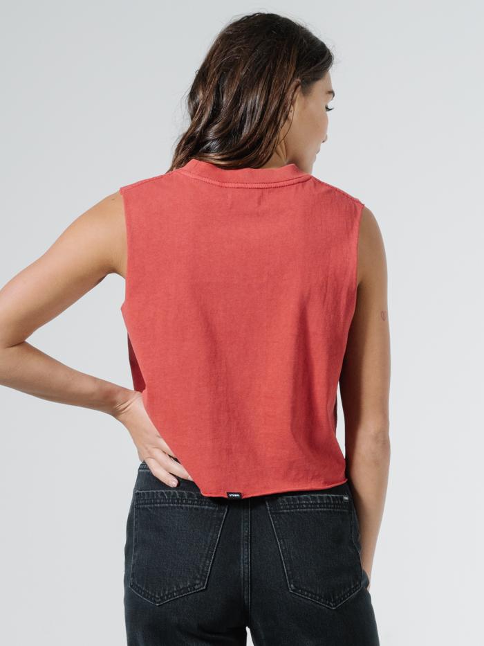 Palmed Thrills Company Crop Muscle - Redwood