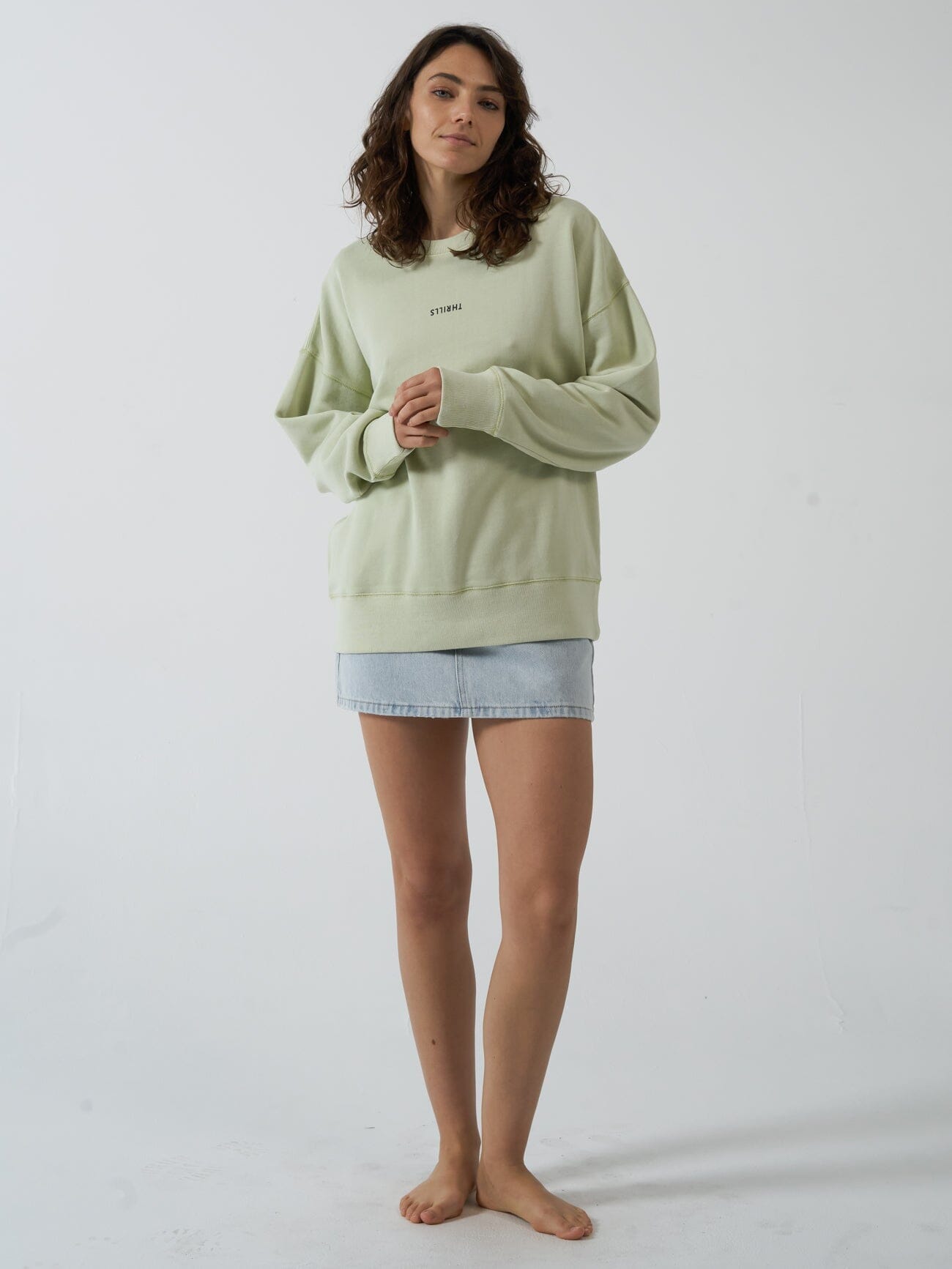 Minimal Thrills Slouch Crew - Pistachio